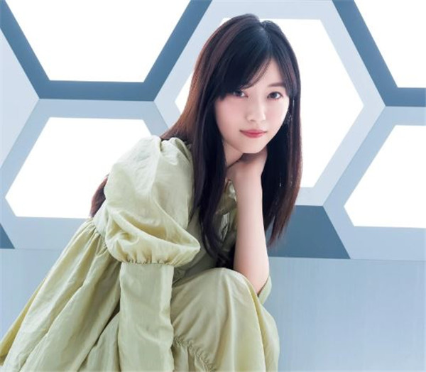 西野七濑清秀的女生还蛮可爱(图2)