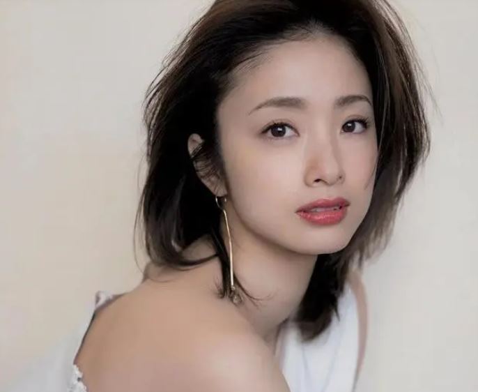 上户彩是谁 上户彩个人资料(图1)