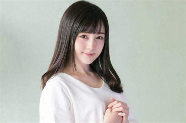铃原爱蜜莉是谁 铃原爱蜜莉个人资料(图1)