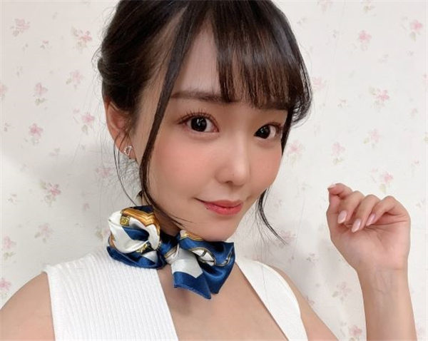 恋渕桃菜(恋渕ももな)是谁 恋渕桃菜亚个人资料(图1)