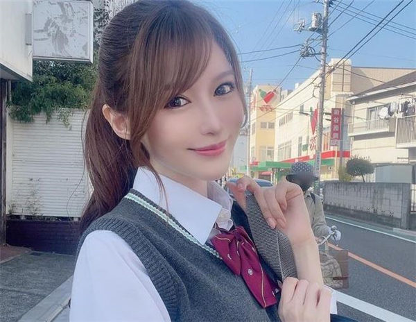 相泽南(相沢みなみ)真的要隐退了 你知道吗(图3)