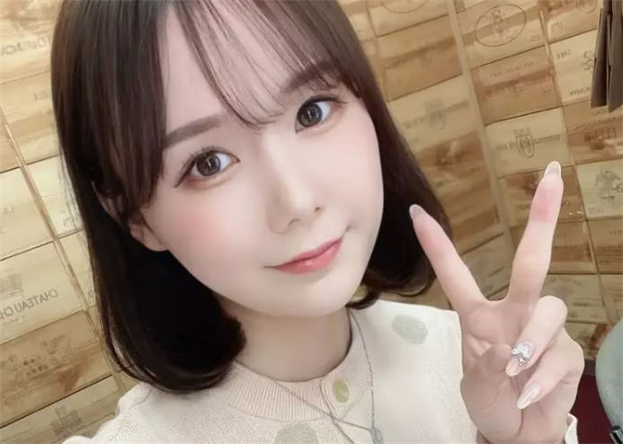 有栖花绯(有栖花あか)是谁 她为什么要改名字(图3) 有栖花绯(有栖花あか)是谁 她为什么要改名字(图3)