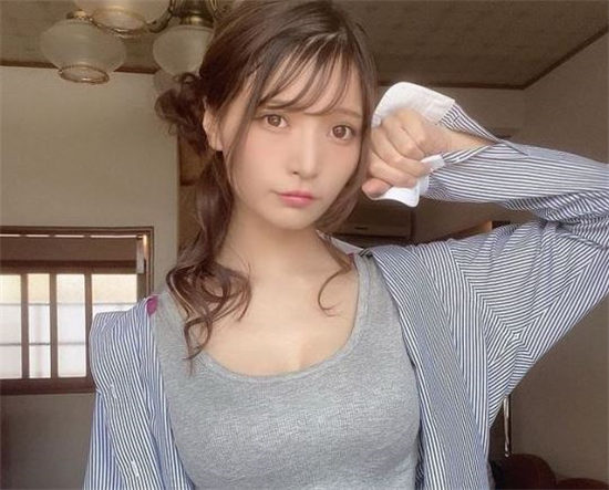 似鸟沙也加(Sayaka Nitori)算得上纯天然美女吗(图2)