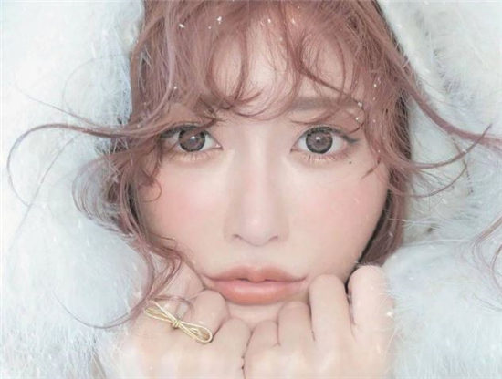 明日花绮罗(明日花キララ)是谁 明日花绮罗个人资料(图3) 明日花绮罗(明日花キララ)是谁 明日花绮罗个人资料(图3)