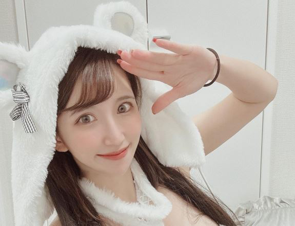 椎名あき是谁 好看的大姐姐来认识一下吧(图3)