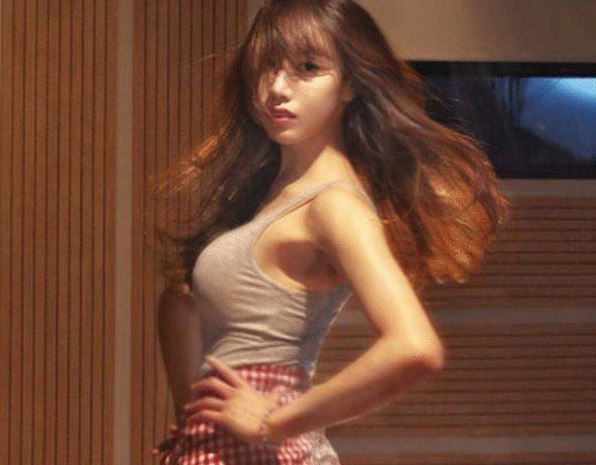 姜恩惠是谁 和李采潭相比如何(图2) 姜恩惠是谁 和李采潭相比如何(图2)