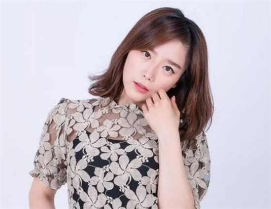 李采潭是谁 她出演的电影你都看过吗(图3) 李采潭是谁 她出演的电影你都看过吗(图3)