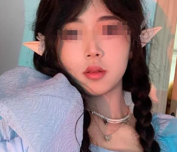 抖音康雅雅转型 男扮女装行不通了(图2) 抖音康雅雅转型 男扮女装行不通了(图2)