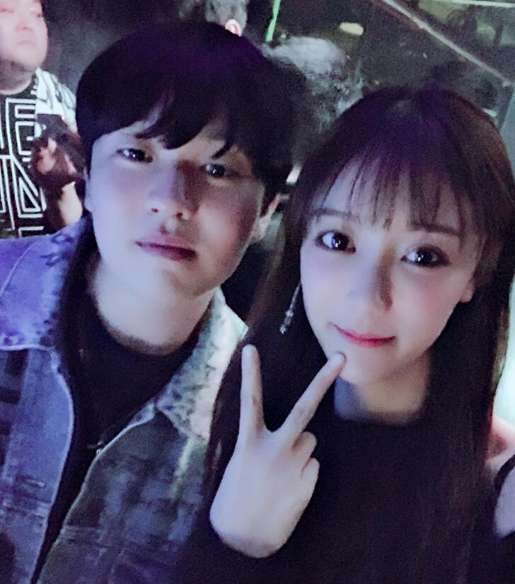 斗鱼LOL女主播南波儿离婚复出 网友说：又有的看了(图2)